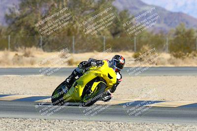 media/Jan-09-2022-SoCal Trackdays (Sun) [[2b1fec8404]]/Turn 6 (1035am)/